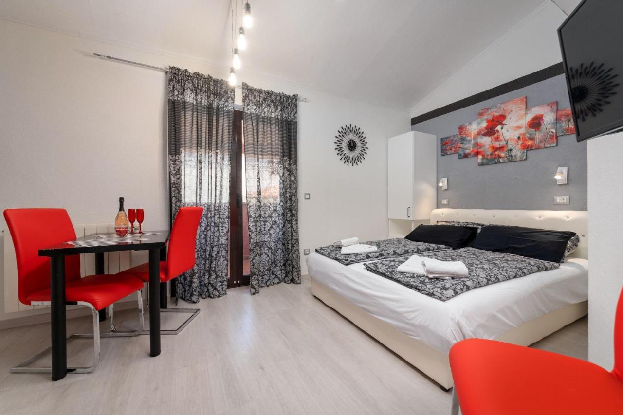 Apartments Miri Vrsar Eksteriør billede