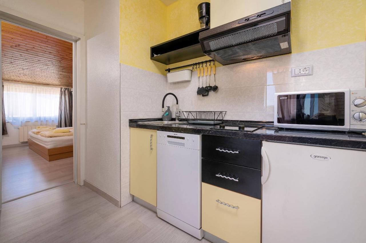 Apartments Miri Vrsar Eksteriør billede
