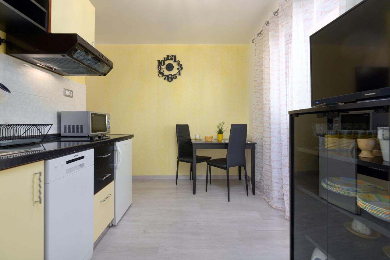 Apartments Miri Vrsar Eksteriør billede