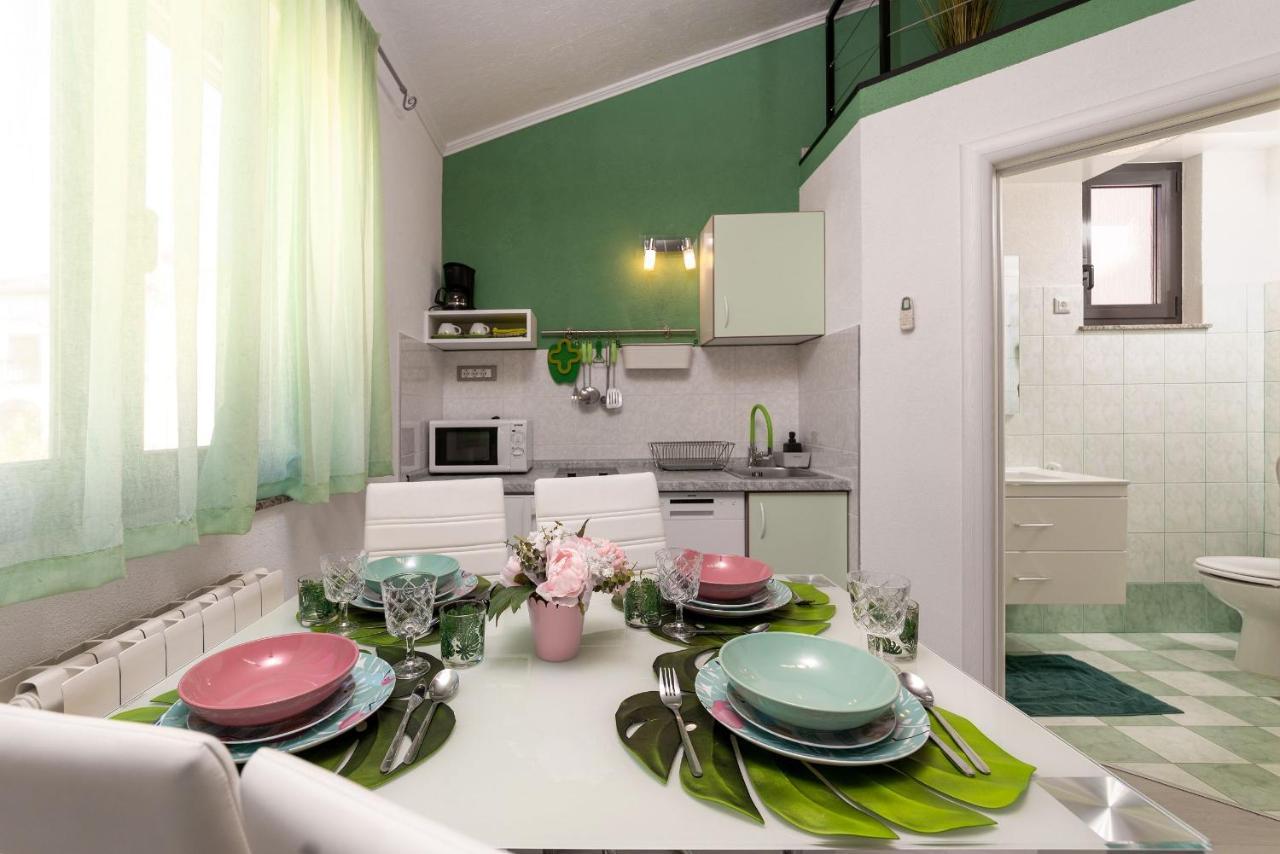 Apartments Miri Vrsar Eksteriør billede